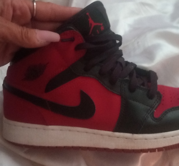 AIR JORDAN Mid 1 RED BLACK NIKE - Picture 2 of 5
